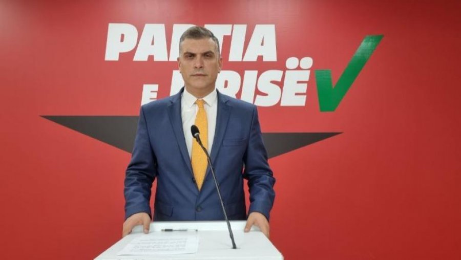 Blushi publikon provat ligjore  Romeo Kara  kallëzuesi i rremë ndaj Metës  dëshmon vetë se  provat  i ka mësuar në  tavolina rakie dhe ziafeti 