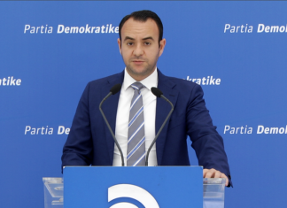 Balliu: Qytetarët merren zvarrë, dhunohen dhe goditen me grushta nga policia e pushtetit