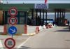 Zjarri pranë pikës kufitare në Pustec, pezullohet përkohësisht lëvizja e kamionëve drejt doganës së Goricës