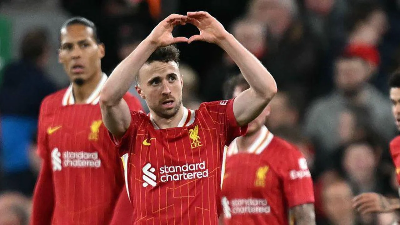 Bota e futbollit në zi  Ndërron jetë pas një aksidenti me makinë futbollisti i Liverpool  Diogo Jota