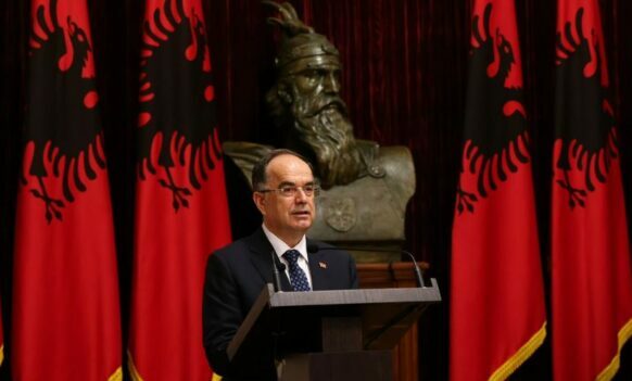 Presidenti Begaj uron kreun e ri të SPAK  Klodian Brahon  Suksese në këtë mision të rëndësishëm