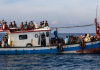 Anija me refugjatë sudanezë përfshihet nga flakët pranë brigjeve të Libisë, të paktën 50 viktima