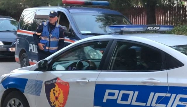 -640-0-policia-tirane-220