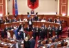 Kuvendi votoi sot qeverinë e re, PD kërkon anulimin e seancës që zgjati vetëm 25 minuta: U shkel Kushtetuta dhe Rregullorja e Parlamentit