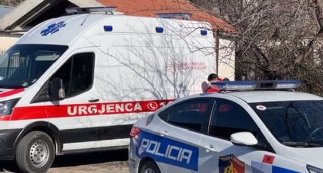 45 vjeçari nga Tirana u sulmua me thikë në Durrës  dërgohet në spital  Policia jep detajet e para