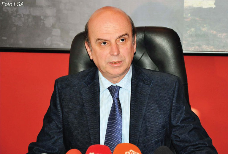 Prof  Panariti  Shqipëria rrezikon të humbë 40 kilometra katrorë me Greqinë  Ja rruga si duhet shkuar në Hagë 