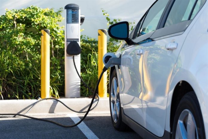 shqiperia-studim-fizibiliteti-per-vendosjen-e-pikave-te-karikimit-per-makinat-elektrike-synohet-nje-rrjet-kombetar-stacionesh_1599109992-b