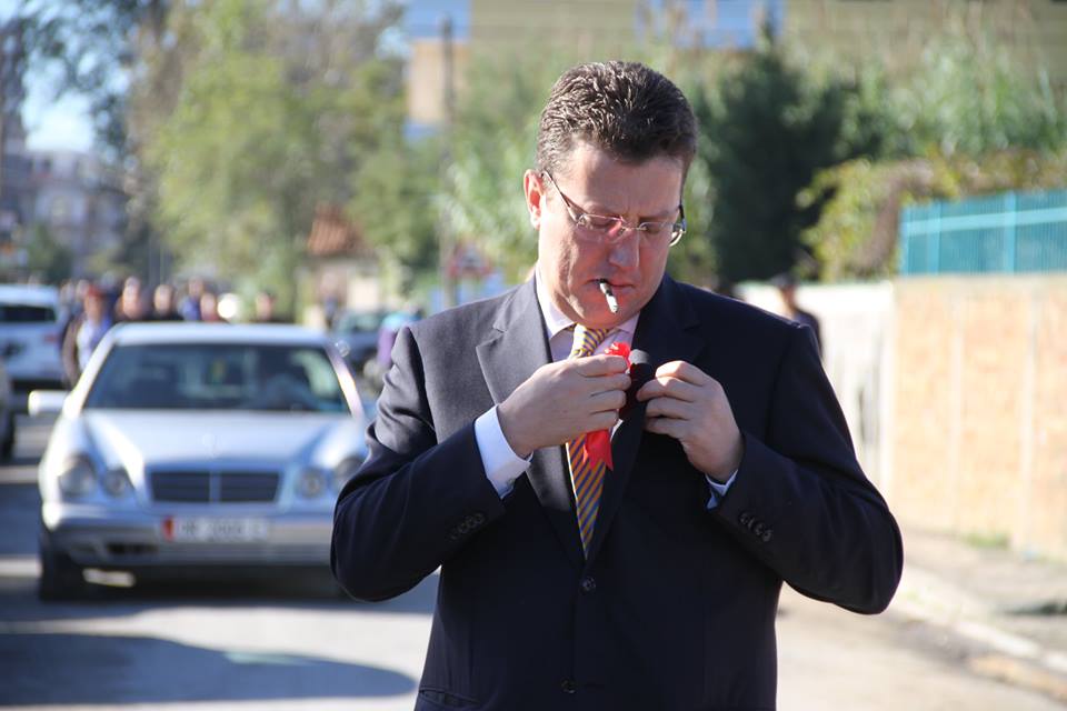 Suplementi Pena Shqiptare  Sokol Olldashi  Mos më gënjë  zemër 