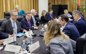 Integrimi në BE  Gjermania mesazh qeverisë  Nuk ka rrugë të shkurtra pa bërë reformat  tre janë parësore