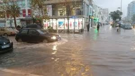 Rëndohet situata e 8 familjeve që rrezikojnë përmbytjen në fshatin Bruç në Mat  pritet ndërhyrja e ushtrisë