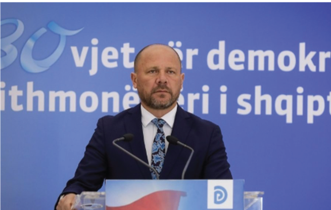 Xhelal Mziu  Dhjetoristët  90  frymë dhe detyrë për Shqipërinë 