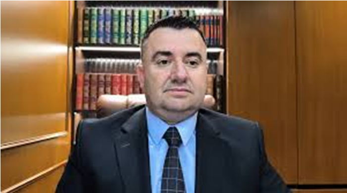 Av  Arben Llangozi Padrejtësia nuk është vetëm problemi i tjetrit  është rrezik për të gjithë ne