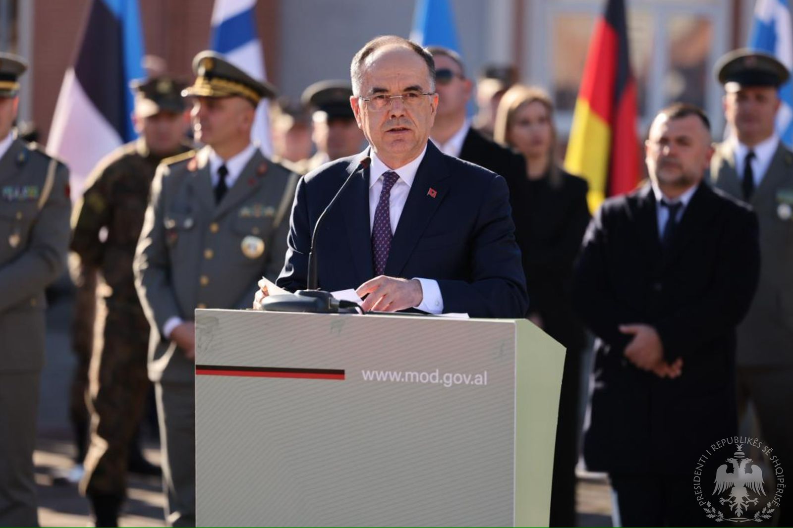 Presidenti Bajram Begaj në ceremoninë e betimit të ushtarëve të rinj  Paqja dhe siguria  vlera që duhen mbrojtur çdo ditë