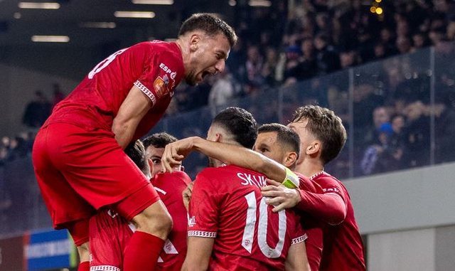 Superiorja  Partizani fiton derbin e kryeqytetit dhe  fundos  rivalët