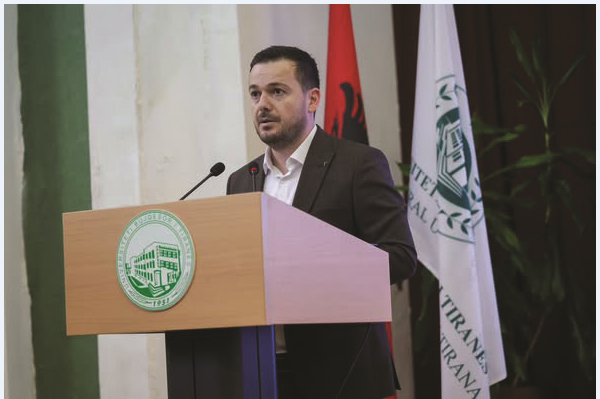 Ministri Andi Salla  Ministri i Bujqësisë në takimin me mediat  zbardhi projektet e reja për bujqësinë dhe rihapjen e fondeve të IPARD