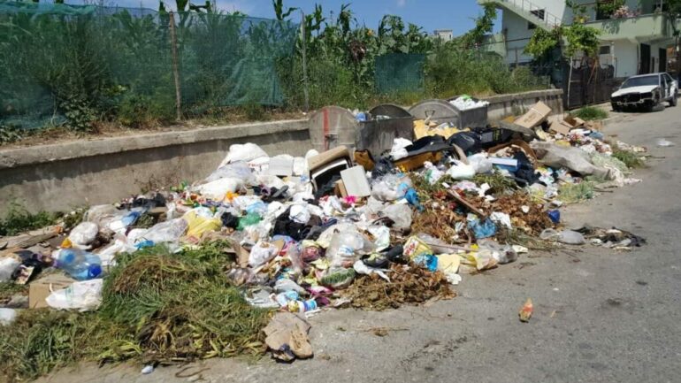  Paguaj sipas hedhjes   Taksa e mbetjeve do ndryshojë për familjet dhe bizneset