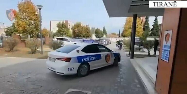  Mos xhironi gomat në rrugë   si nisi sherri që çoi në plagosjen e 51 vjeçarit në Mamurras  dy adoleshentët 