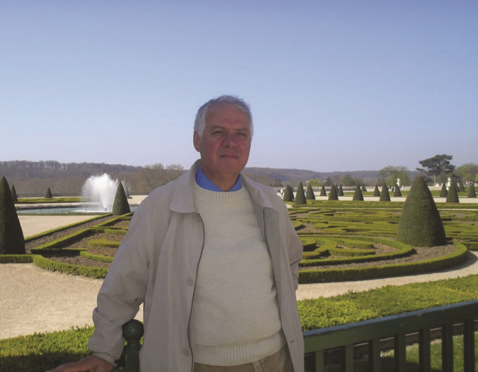 Nako Petro: Rrugët në Shqipëri nuk prishen nga shiu, por nga tenderët me miqësi dhe korrupsioni