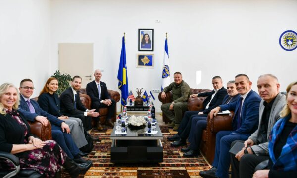 FBI sjell agjent special dhe analist të inteligjencës në Kosovë  do të bashkëpunojnë me Policinë