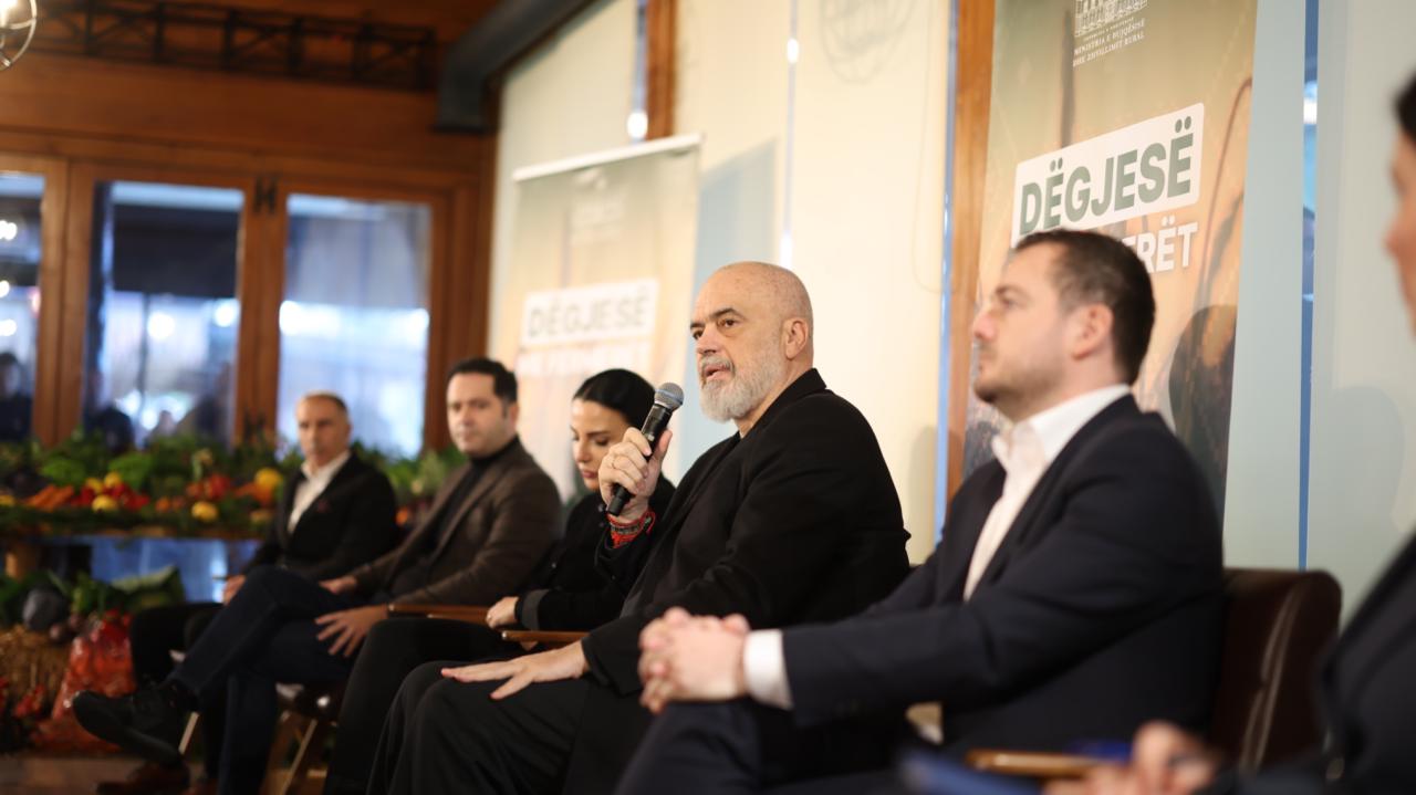 Divjakë  me fermerët për Skemën Kombëtare të mbështetjes 2026