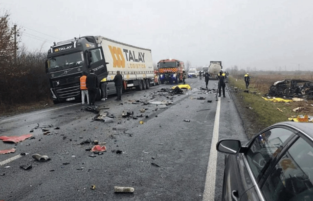 Tragjedi e dyfishtë   Mbeti viktimë e aksidentit me tifozët e PAOK ut  i riu kishte humbur babanë në të njëjtën rrugë në Rumani