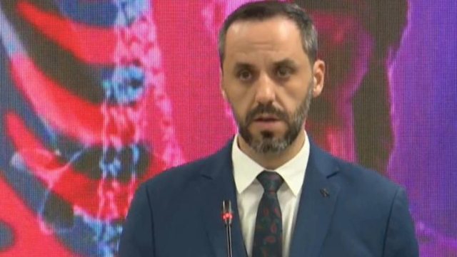 Gati amnistia penale  Lamallari  Me miratimin e saj  përfitojnë mbi 10 mijë persona  388 lirohen menjëherë  900 të tjerë ulje dënimi