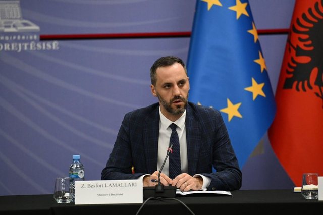  Siguria në burgje është vijë e kuqe   Ministri i Drejtësisë reagon për operacionin në Elbasan  SHKBB do të shtojë kontrollet në të gjitha IEVP të