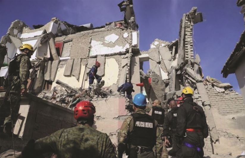 Hajdutëria si  Sekret Shtetëror   Qeveria i klasifikon sekret shpenzimet e 1 2 miliardë eurove të rindërtimit pas tërmetit