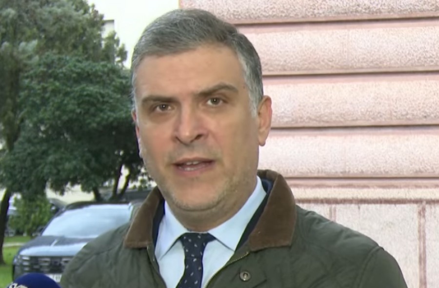 Blushi  Parlamenti po pengon drejtësinë  po bëhet barrikadë për të mbrojtur Ballukun