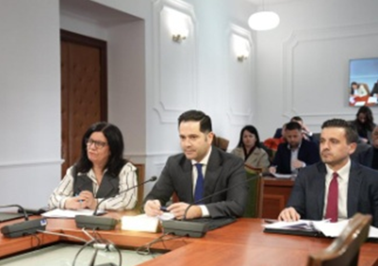 Ministri Malaj  Ndryshimet në buxhet rrisin mbështetjen sociale