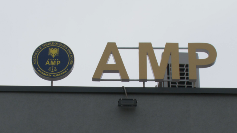 AMP pezullon nga detyra 4 punonjës policie në Berat  ja çfarë dyshohet