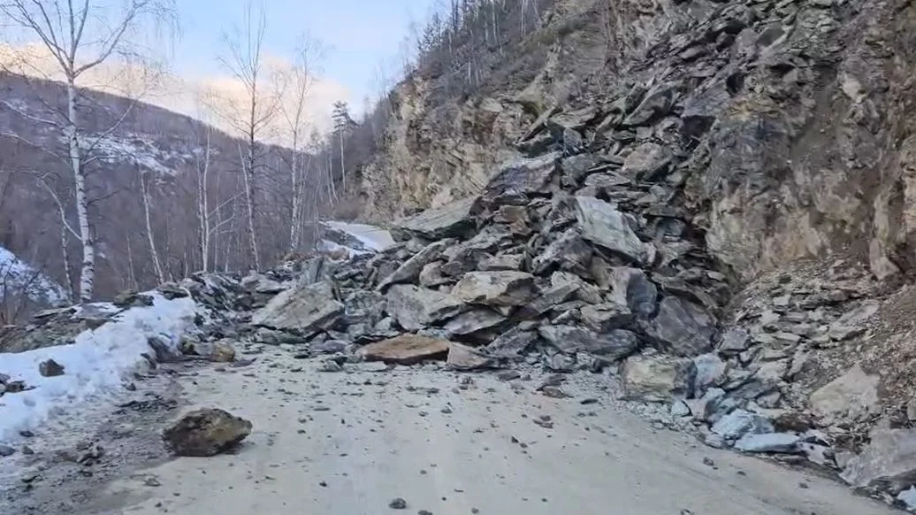 Bie masivi shkëmbor  bllokohet rruga nacionale Dragash Shishtavec