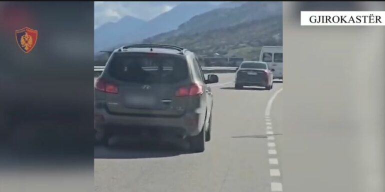 Kapen me 34 kg kanabis në makinë  do e transportonin në Greqi  dy të arrestuar në Gjirokastër