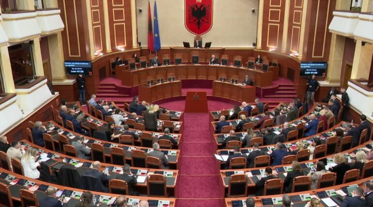 Sot seancë në Kuvend  votohet projektligji për  Bordin e Paqes 