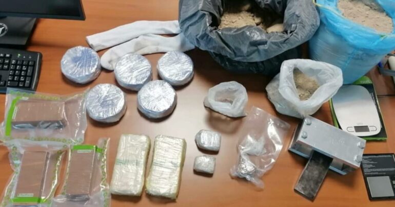 Policia e vuri në përgjim  U kap me 6 kg kokainë  arrestohet i riu shqiptar në Itali