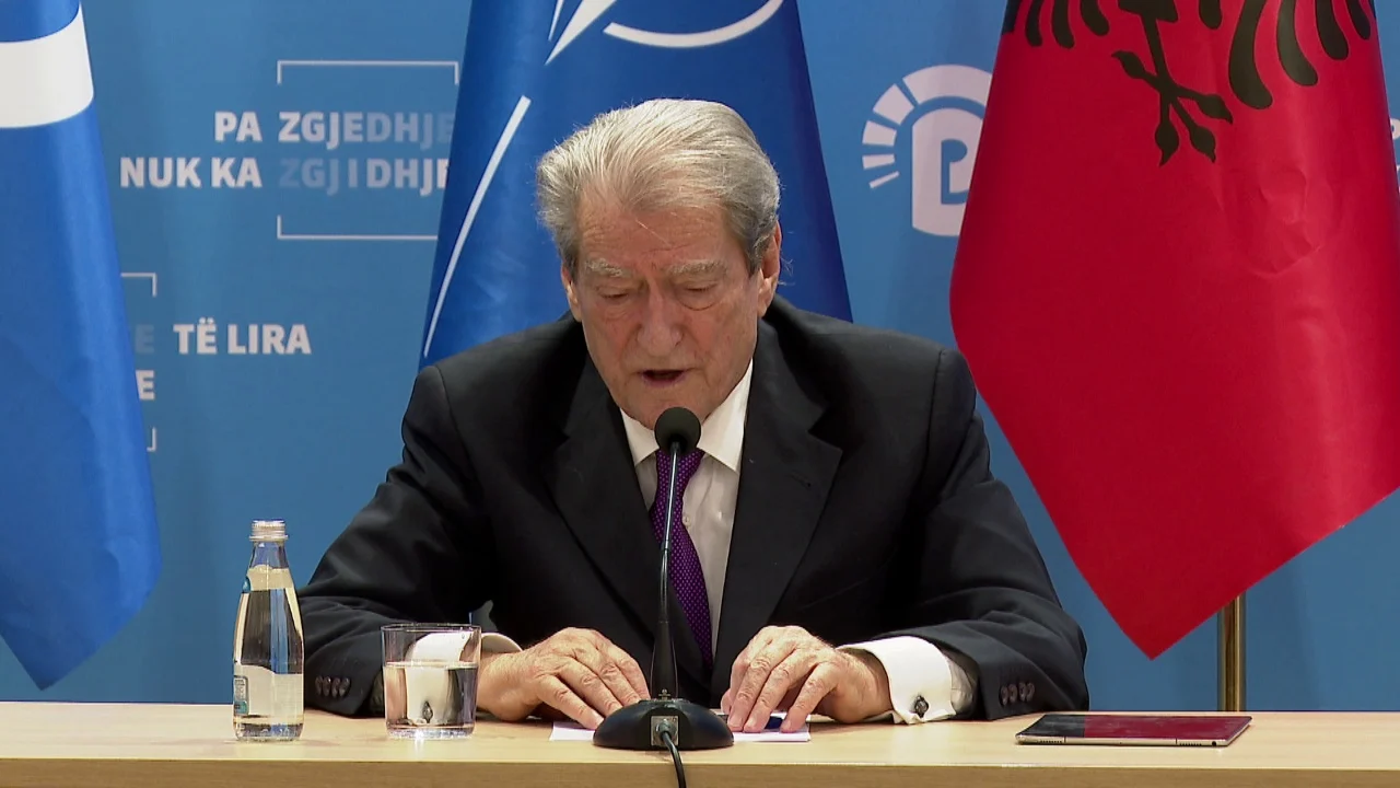  Të flirtosh me partinë e krimit është krim ndaj opozitës   Berisha  PD do të bëjë analizë për anëtarët dhe drejtuesit që nuk punuan gjatë   