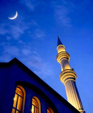 Kryeministri Rama uron besimtarët myslimanë  Gëzuar Ramazanin  agjërim të lehtë dhe të pranuar 