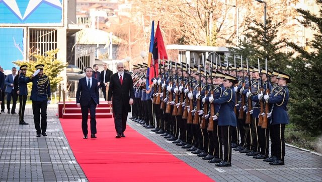 Takimi me Ramën në Prishtinë  Albin Kurti zbulon detaje  Diskutuam për marrëveshjet bilaterale dhe sfidat e përbashkëta