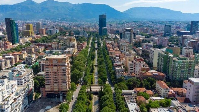 Zhbllokohet rivlerësimi i pasurive të paluajtshme  hyn në fuqi udhëzimi i Ministrisë së Financave dhe Kadastrës