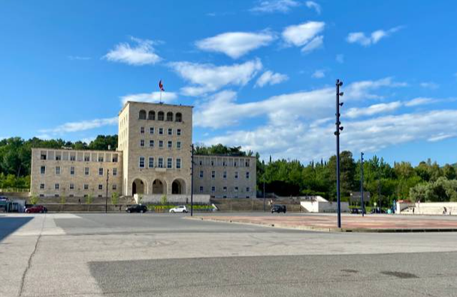 Qeveria miraton projektin për rehabilitimin e Sheshit  Nënë Tereza   muze arkeologjik nëntokësor dhe parkim