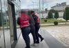 Të shtëna në ajër në Mullet, arrestohet 53-vjeçari pasi dyshohet se ka tentuar të kanos një 23-vjeçar