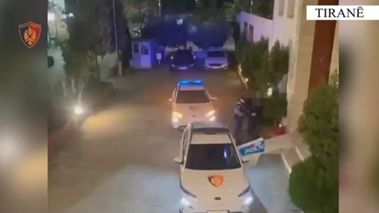 Ushtronin prostitucion në një apartament të marrë me qera  arrestohen dy shtetaset nga Kazakistani