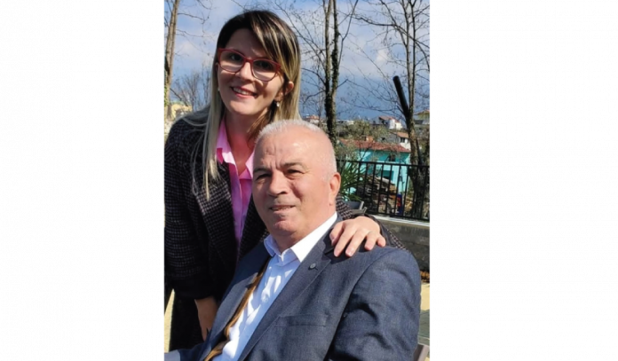 Nazmi Çela me vajzën