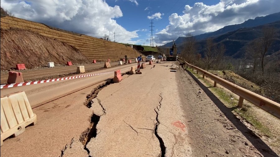  Turpi ka emër   PD Selanik  Qeveria e Ramës bllokon juglindjen  qytetarët detyrohen të bëjnë tur rreth Ballkanit