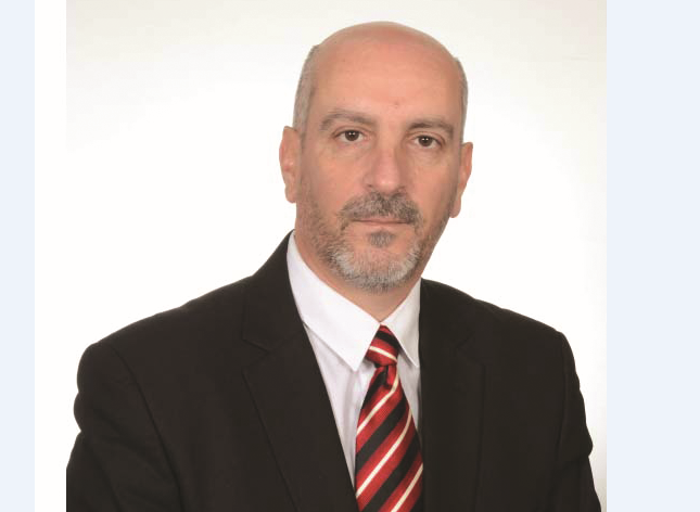 Dr  Enriko Ceko  Varfëria e shqiptarëve vjen nga korrupsioni dhe arsimi