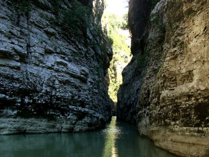 Dyshohet se u hodh nga kanionet e Osumit  gjendet pas 10 ditësh kërkimesh trupi i pajetë i 42 vjeçarit