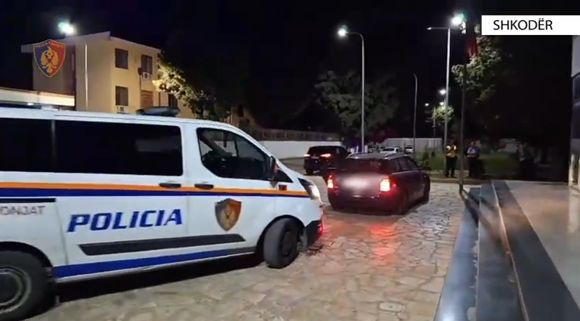 Shkodër  shpërndanin lëndë narkotike  në pranga 3 të rinj