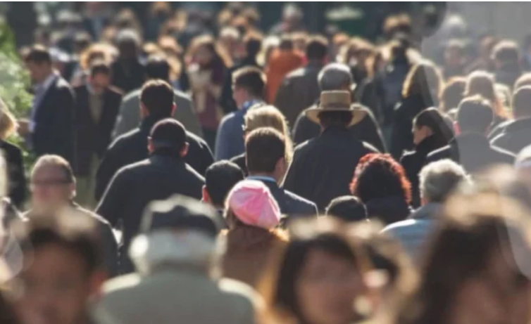 EUROSTAT  Shqiptarët jetojnë më pak se vendet e BE së  por më shumë se rajoni