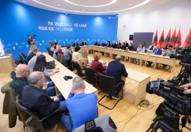 Kryesia e PD cakton datën e zgjedhjes së kryetarit  ja kush do ta kryesojë grupin e ndryshimeve statutore