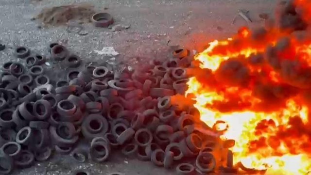 Tym në autostradë  Masakra mjedisore  në kërkim 47 vjeçari që dogji qindra goma automjetesh në Lezhë Milot